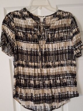 Women’s Striped Tie-Neck Blouse - Black & Tan